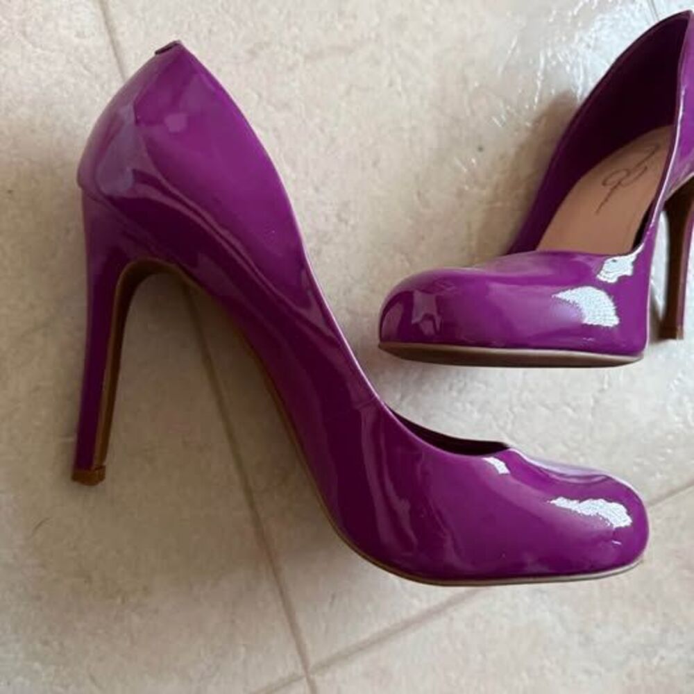 Jessica Simpson Purple Patent Leather Pumps